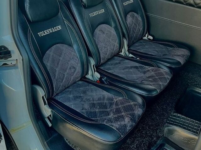 Білий Фольксваген Кадді, об'ємом двигуна 1.6 л та пробігом 150 тис. км за 13500 $, фото 29 на Automoto.ua