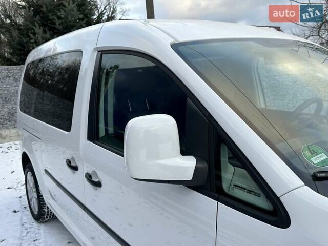 Белый Фольксваген Кадди, объемом двигателя 1.6 л и пробегом 272 тыс. км за 12200 $, фото 19 на Automoto.ua