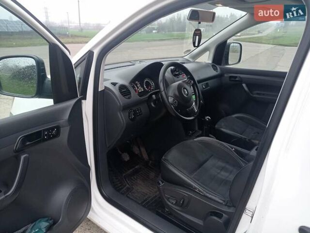 Белый Фольксваген Кадди, объемом двигателя 1.6 л и пробегом 194 тыс. км за 10300 $, фото 13 на Automoto.ua