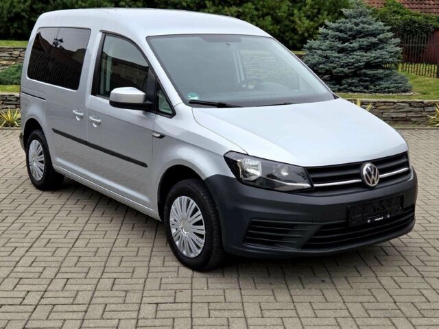 Білий Фольксваген Кадді, об'ємом двигуна 2 л та пробігом 280 тис. км за 8000 $, фото 7 на Automoto.ua