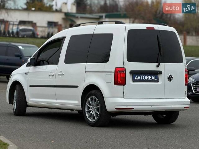 Белый Фольксваген Кадди, объемом двигателя 1.97 л и пробегом 300 тыс. км за 13500 $, фото 23 на Automoto.ua