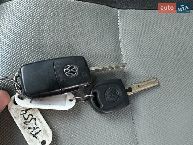 Белый Фольксваген Кадди, объемом двигателя 1.6 л и пробегом 272 тыс. км за 12200 $, фото 79 на Automoto.ua