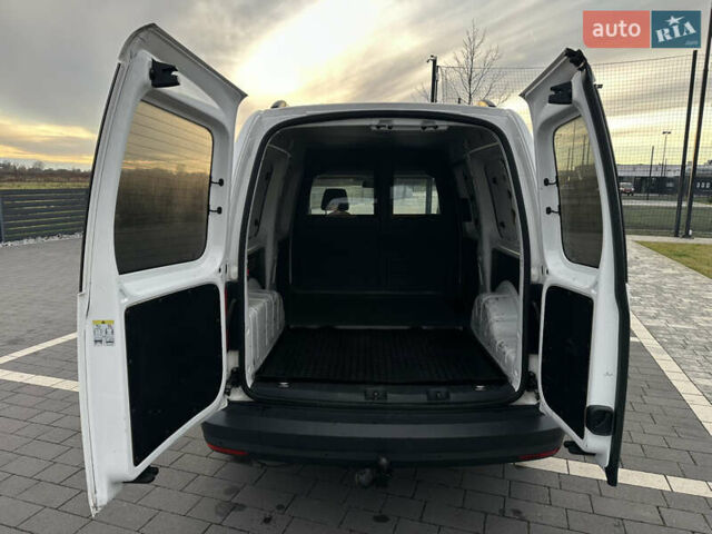 Белый Фольксваген Кадди, объемом двигателя 2 л и пробегом 260 тыс. км за 11500 $, фото 17 на Automoto.ua
