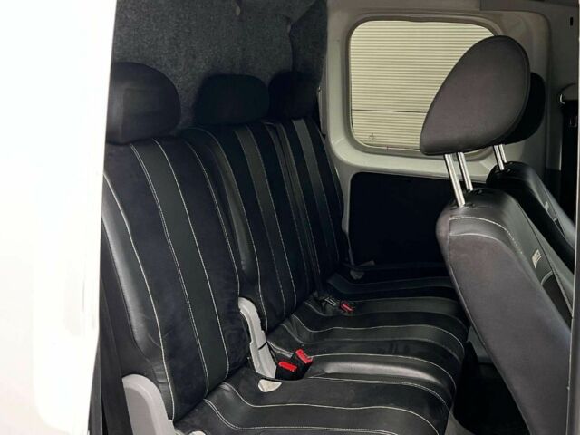 Білий Фольксваген Кадді, об'ємом двигуна 2 л та пробігом 191 тис. км за 9000 $, фото 12 на Automoto.ua