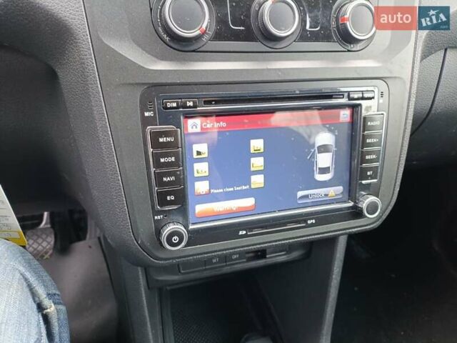 Білий Фольксваген Кадді, об'ємом двигуна 2 л та пробігом 254 тис. км за 13800 $, фото 20 на Automoto.ua