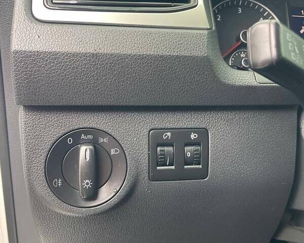 Білий Фольксваген Кадді, об'ємом двигуна 1.97 л та пробігом 282 тис. км за 14999 $, фото 12 на Automoto.ua