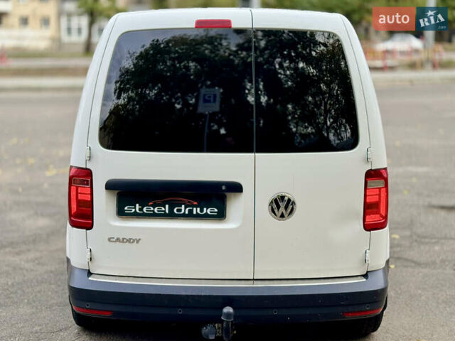 Фольксваген Кадди 2016 в Николаеве на Automoto.ua Белый Фольксваген Кадди, объемом двигателя 1.97 л и пробегом 205 тыс. км за 9999 $, фото 4 на Automoto.ua