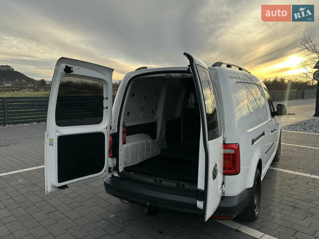 Белый Фольксваген Кадди, объемом двигателя 2 л и пробегом 260 тыс. км за 11500 $, фото 16 на Automoto.ua