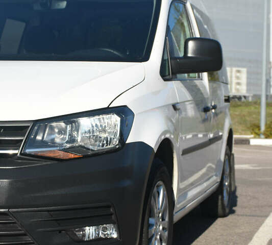 Белый Фольксваген Кадди, объемом двигателя 1.97 л и пробегом 204 тыс. км за 11200 $, фото 8 на Automoto.ua