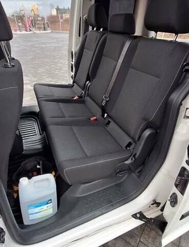 Белый Фольксваген Кадди, объемом двигателя 2 л и пробегом 206 тыс. км за 14300 $, фото 7 на Automoto.ua