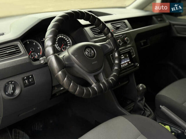 Фольксваген Кадди 2016 в Николаеве на Automoto.ua Белый Фольксваген Кадди, объемом двигателя 1.97 л и пробегом 205 тыс. км за 9999 $, фото 7 на Automoto.ua