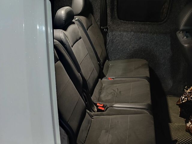 Білий Фольксваген Кадді, об'ємом двигуна 0 л та пробігом 206 тис. км за 11500 $, фото 5 на Automoto.ua