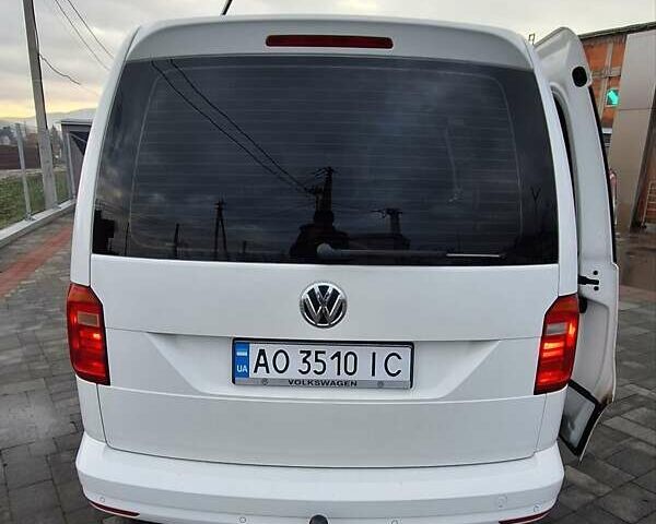 Белый Фольксваген Кадди, объемом двигателя 2 л и пробегом 206 тыс. км за 14300 $, фото 4 на Automoto.ua