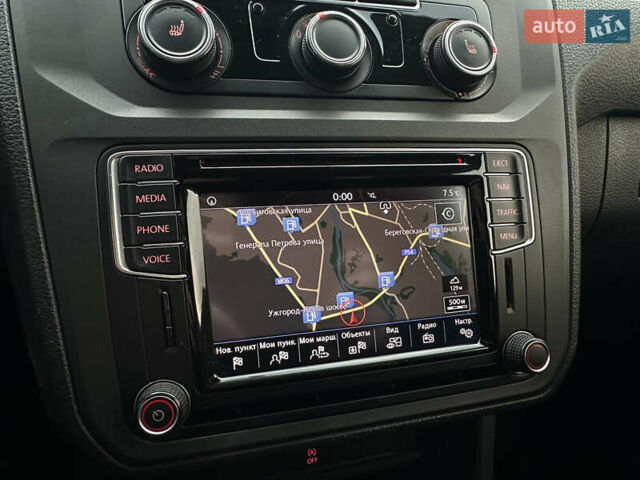 Белый Фольксваген Кадди, объемом двигателя 2 л и пробегом 260 тыс. км за 11500 $, фото 27 на Automoto.ua