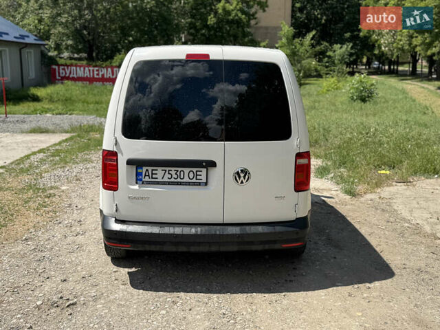 Белый Фольксваген Кадди, объемом двигателя 1.6 л и пробегом 216 тыс. км за 9900 $, фото 3 на Automoto.ua