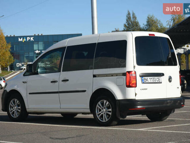 Белый Фольксваген Кадди, объемом двигателя 1.97 л и пробегом 204 тыс. км за 11200 $, фото 3 на Automoto.ua