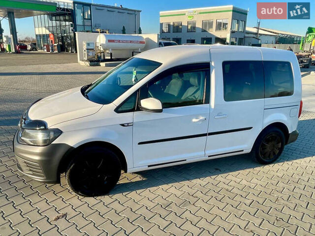 Білий Фольксваген Кадді, об'ємом двигуна 1.97 л та пробігом 360 тис. км за 13200 $, фото 2 на Automoto.ua