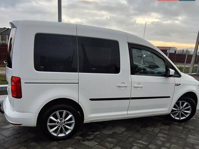 Белый Фольксваген Кадди, объемом двигателя 2 л и пробегом 206 тыс. км за 14300 $, фото 3 на Automoto.ua