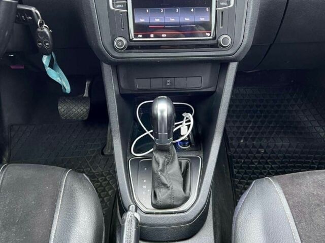 Білий Фольксваген Кадді, об'ємом двигуна 2 л та пробігом 191 тис. км за 9000 $, фото 8 на Automoto.ua