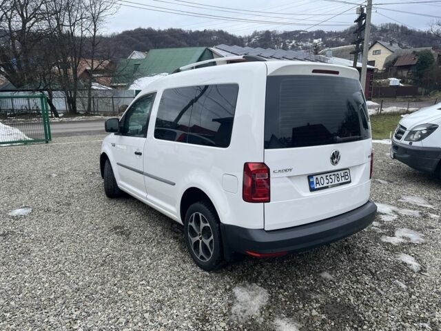 Білий Фольксваген Кадді, об'ємом двигуна 2 л та пробігом 270 тис. км за 11700 $, фото 3 на Automoto.ua