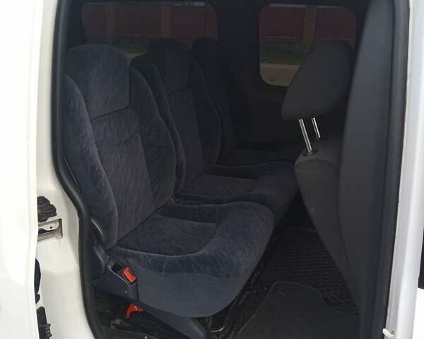 Білий Фольксваген Кадді, об'ємом двигуна 1.97 л та пробігом 250 тис. км за 12300 $, фото 10 на Automoto.ua