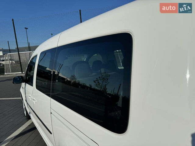 Белый Фольксваген Кадди, объемом двигателя 2 л и пробегом 265 тыс. км за 15800 $, фото 24 на Automoto.ua