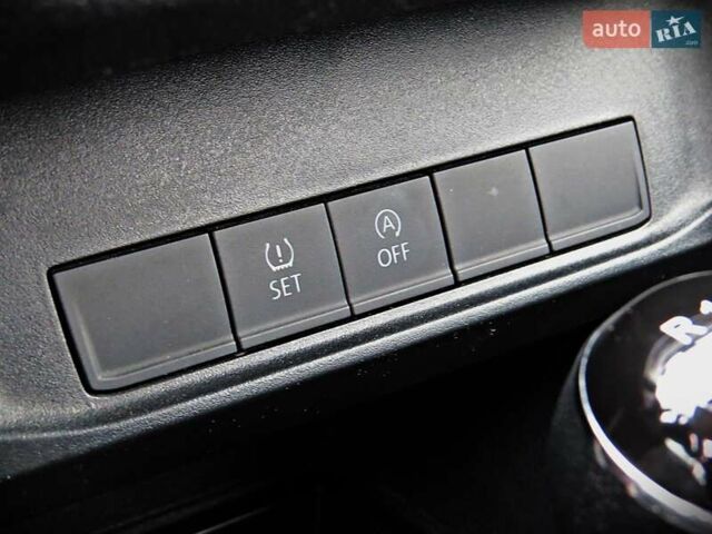 Белый Фольксваген Кадди, объемом двигателя 2 л и пробегом 173 тыс. км за 13500 $, фото 12 на Automoto.ua