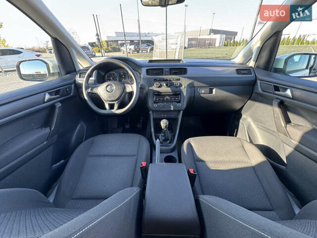 Белый Фольксваген Кадди, объемом двигателя 2 л и пробегом 265 тыс. км за 15800 $, фото 48 на Automoto.ua