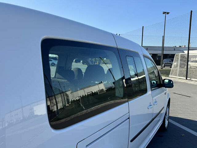 Белый Фольксваген Кадди, объемом двигателя 2 л и пробегом 265 тыс. км за 15800 $, фото 23 на Automoto.ua