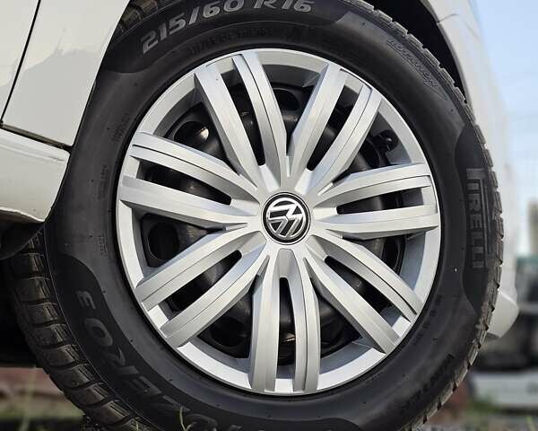 Белый Фольксваген Кадди, объемом двигателя 1.97 л и пробегом 184 тыс. км за 19950 $, фото 11 на Automoto.ua