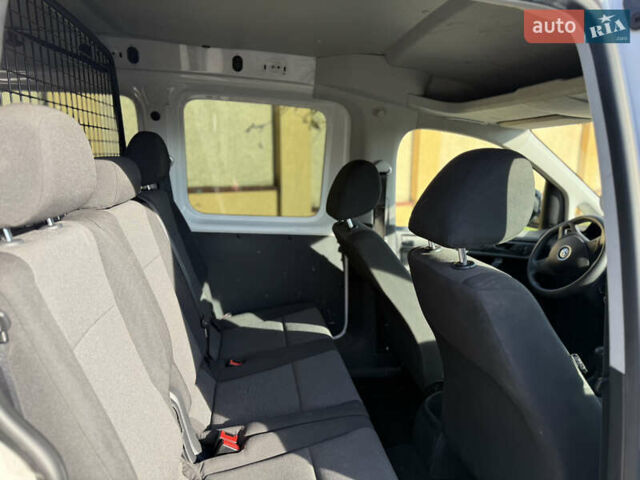 Белый Фольксваген Кадди, объемом двигателя 1.97 л и пробегом 209 тыс. км за 13900 $, фото 21 на Automoto.ua