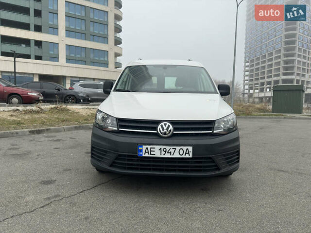 Белый Фольксваген Кадди, объемом двигателя 1.97 л и пробегом 190 тыс. км за 11200 $, фото 1 на Automoto.ua