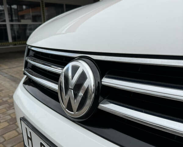 Белый Фольксваген Кадди, объемом двигателя 2 л и пробегом 283 тыс. км за 18999 $, фото 35 на Automoto.ua