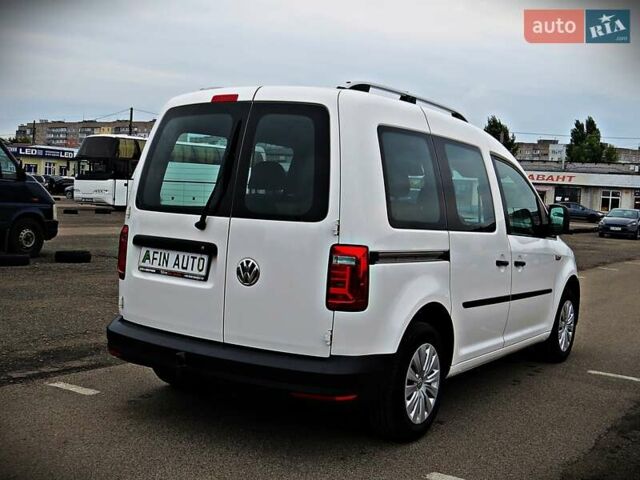 Белый Фольксваген Кадди, объемом двигателя 2 л и пробегом 173 тыс. км за 13500 $, фото 2 на Automoto.ua