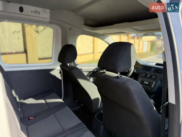 Белый Фольксваген Кадди, объемом двигателя 1.97 л и пробегом 209 тыс. км за 13900 $, фото 22 на Automoto.ua