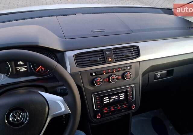 Белый Фольксваген Кадди, объемом двигателя 2 л и пробегом 247 тыс. км за 13900 $, фото 31 на Automoto.ua