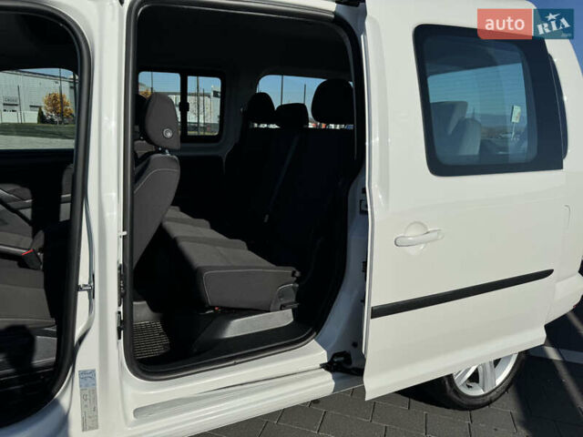 Белый Фольксваген Кадди, объемом двигателя 2 л и пробегом 265 тыс. км за 15800 $, фото 37 на Automoto.ua