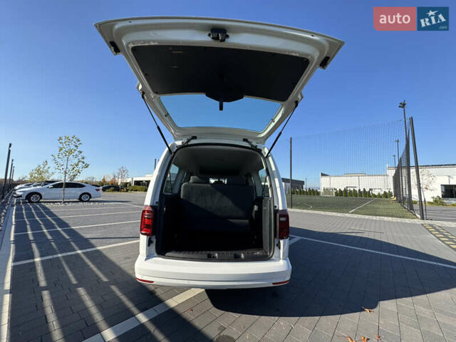 Белый Фольксваген Кадди, объемом двигателя 2 л и пробегом 265 тыс. км за 15800 $, фото 55 на Automoto.ua