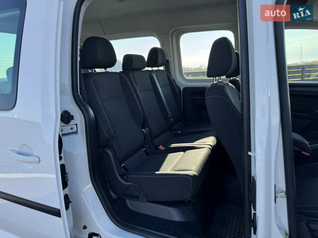 Белый Фольксваген Кадди, объемом двигателя 2 л и пробегом 265 тыс. км за 15800 $, фото 46 на Automoto.ua