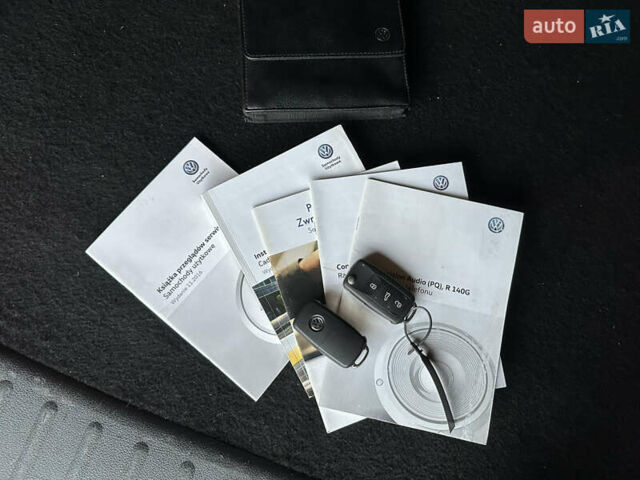 Белый Фольксваген Кадди, объемом двигателя 2 л и пробегом 245 тыс. км за 12800 $, фото 27 на Automoto.ua