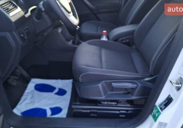 Белый Фольксваген Кадди, объемом двигателя 2 л и пробегом 247 тыс. км за 13900 $, фото 15 на Automoto.ua