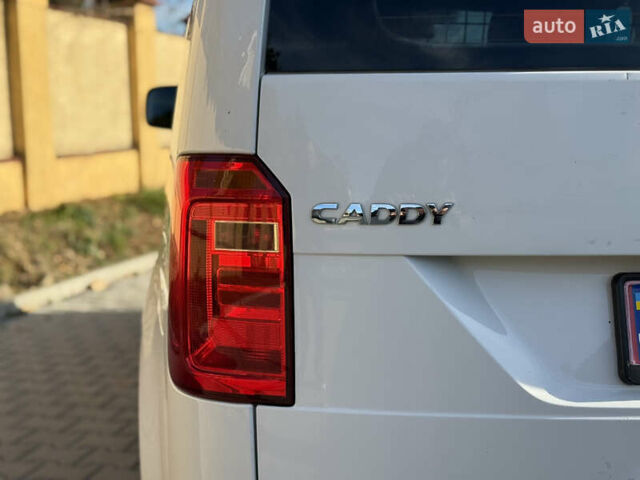 Белый Фольксваген Кадди, объемом двигателя 1.97 л и пробегом 209 тыс. км за 13900 $, фото 7 на Automoto.ua
