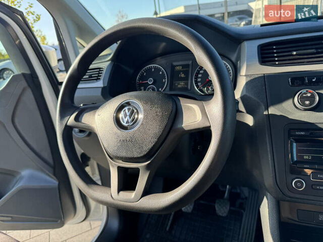 Белый Фольксваген Кадди, объемом двигателя 2 л и пробегом 265 тыс. км за 15800 $, фото 36 на Automoto.ua