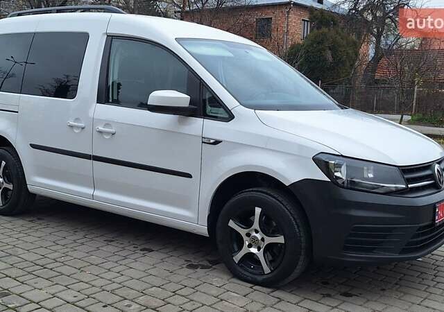 Белый Фольксваген Кадди, объемом двигателя 2 л и пробегом 247 тыс. км за 13900 $, фото 15 на Automoto.ua