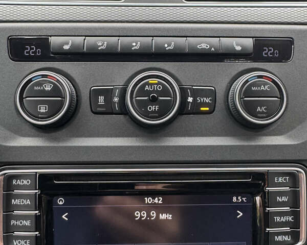 Белый Фольксваген Кадди, объемом двигателя 2 л и пробегом 283 тыс. км за 18999 $, фото 18 на Automoto.ua