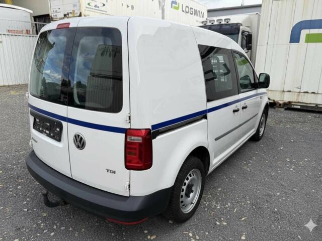 Фольксваген Кадди 2017 в Хмельницком на Automoto.ua Белый Фольксваген Кадди, объемом двигателя 0 л и пробегом 174 тыс. км за 15700 $, фото 3 на Automoto.ua