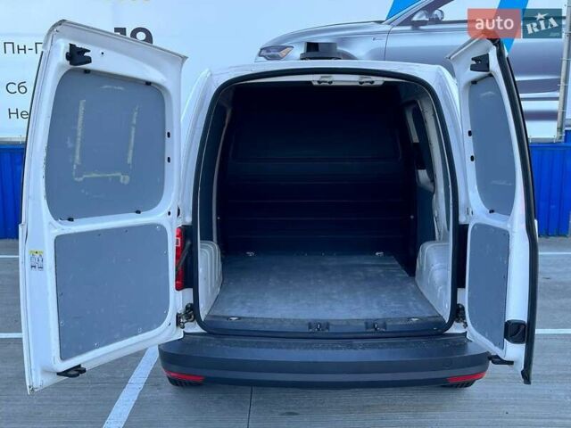 Белый Фольксваген Кадди, объемом двигателя 2 л и пробегом 308 тыс. км за 9900 $, фото 11 на Automoto.ua