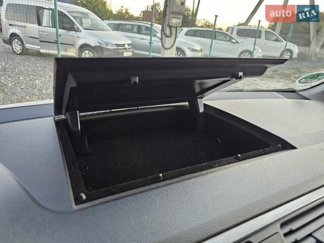 Белый Фольксваген Кадди, объемом двигателя 1.97 л и пробегом 184 тыс. км за 19950 $, фото 29 на Automoto.ua