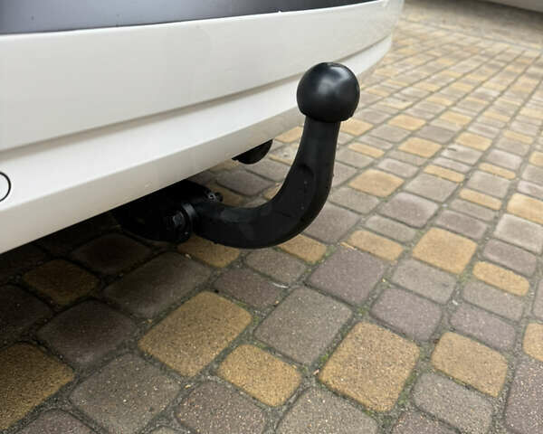 Белый Фольксваген Кадди, объемом двигателя 2 л и пробегом 283 тыс. км за 18999 $, фото 28 на Automoto.ua