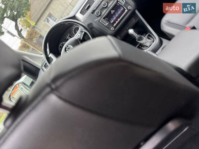 Белый Фольксваген Кадди, объемом двигателя 2 л и пробегом 283 тыс. км за 18999 $, фото 14 на Automoto.ua